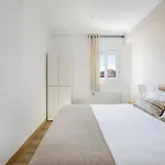 Amazing 3bdr In Cornella 1 Mins From Metro