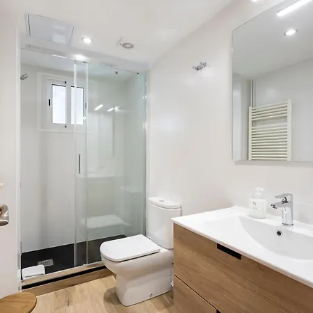Apartment Amazing 3bdr In Cornella 1 Mins From Metro Cornella de Llobregat