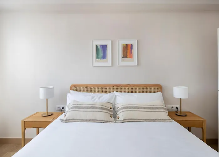 Apartment Amazing 3bdr In Cornella 1 Mins From Metro Cornella de Llobregat