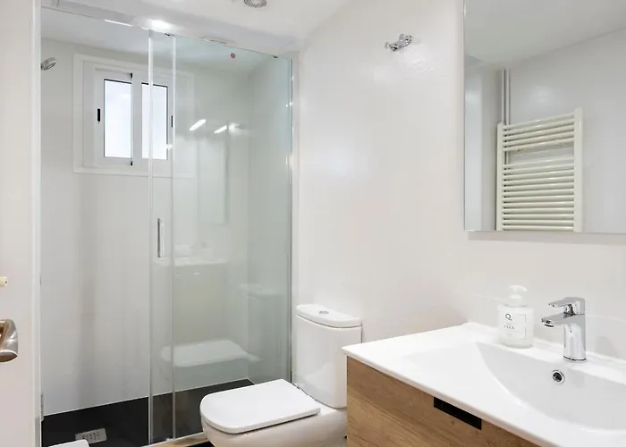 Apartment Amazing 3bdr In Cornella 1 Mins From Metro Cornella de Llobregat